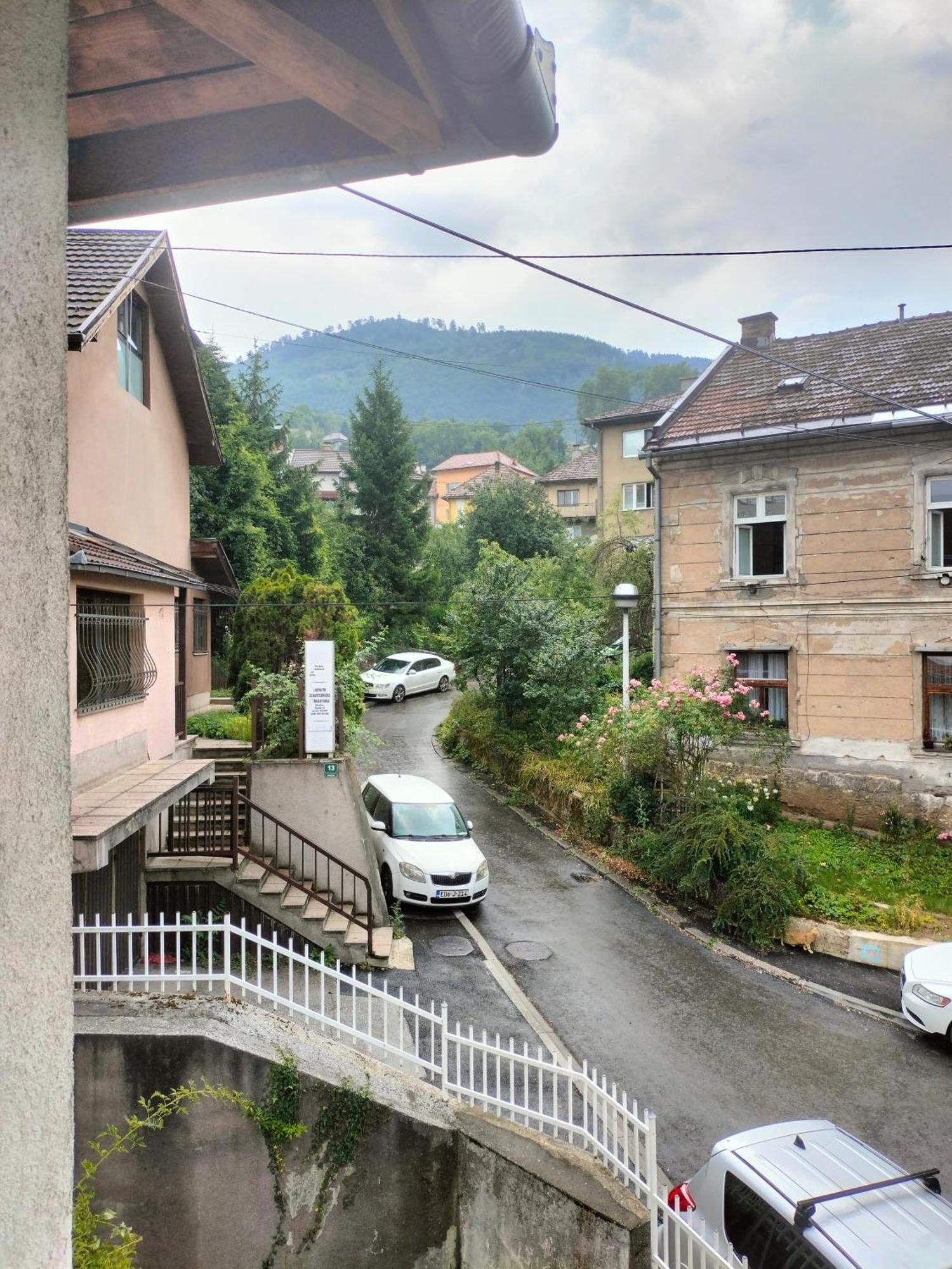 Exotic Nature Hostel Сараево Екстериор снимка