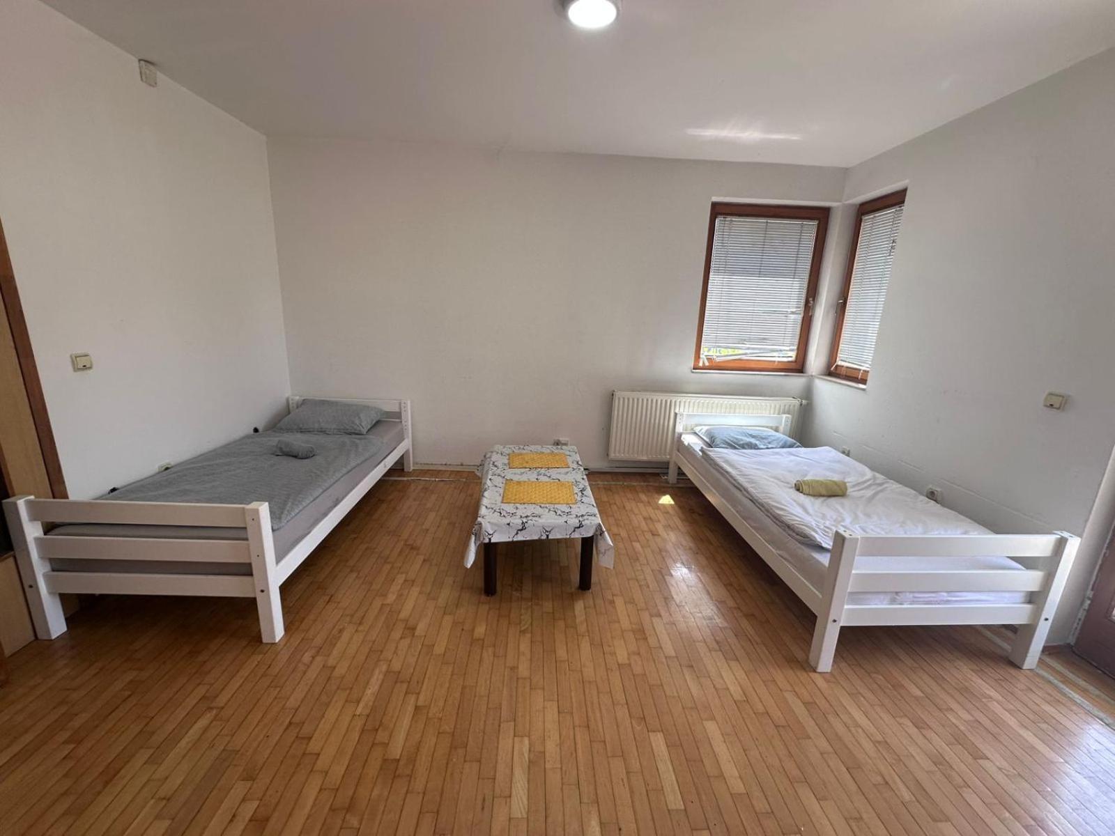 Exotic Nature Hostel Сараево Екстериор снимка